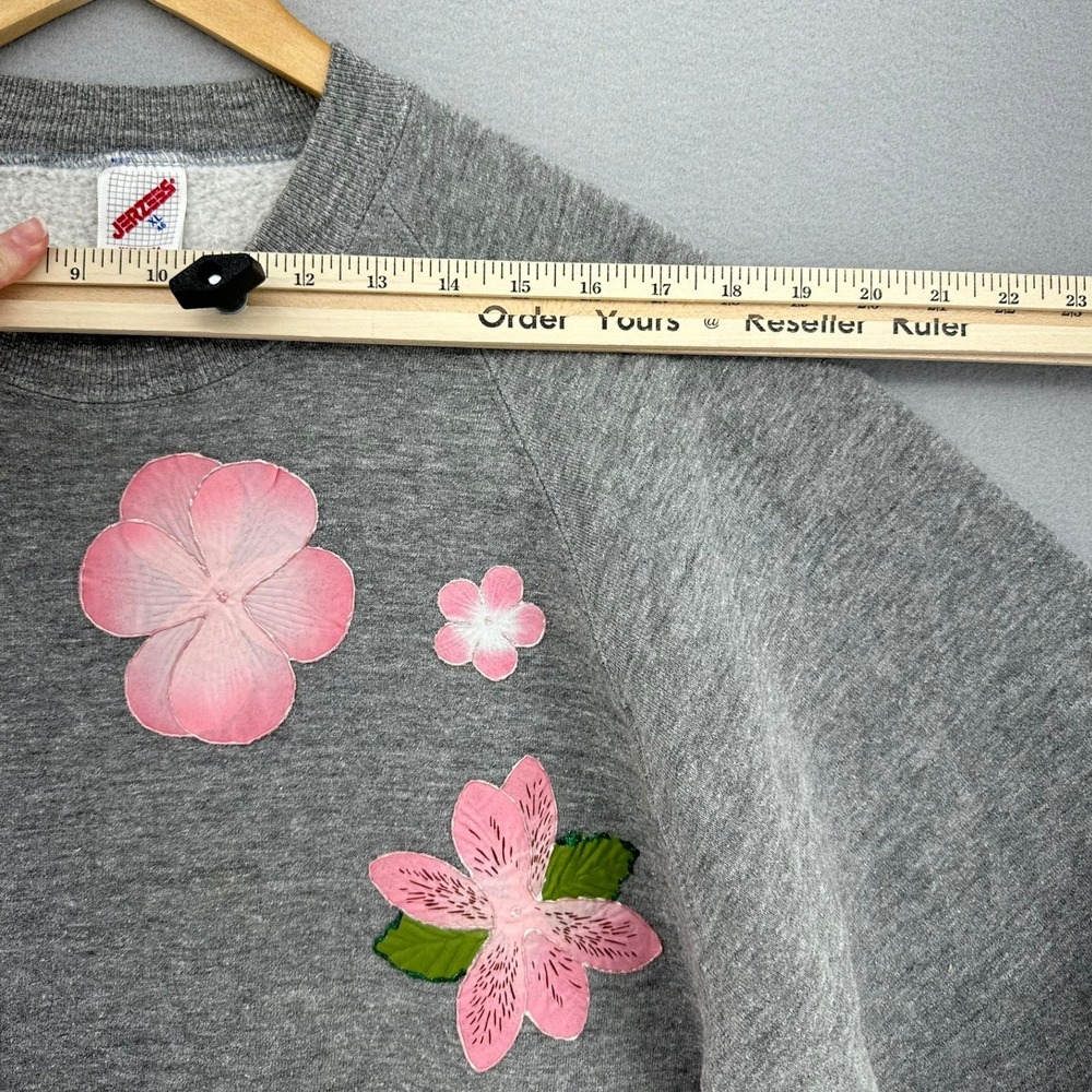 VTG Gray Floral Applique Raglan Sweatshirt HANDMADE SZ XL Made in USA Grannycore - Picture 5 of 8